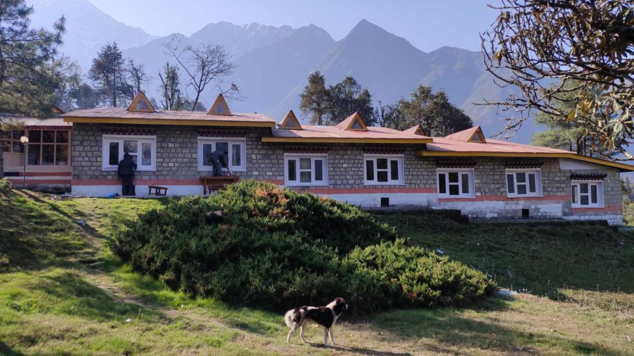 Lukla Airport Resort Lukla Esterno foto