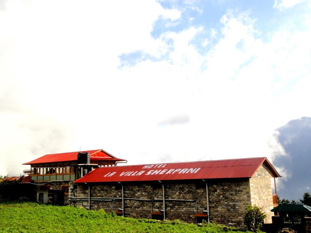 Lukla Airport Resort Lukla Esterno foto